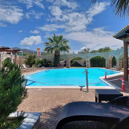 Amalthia 2* Λίμνη