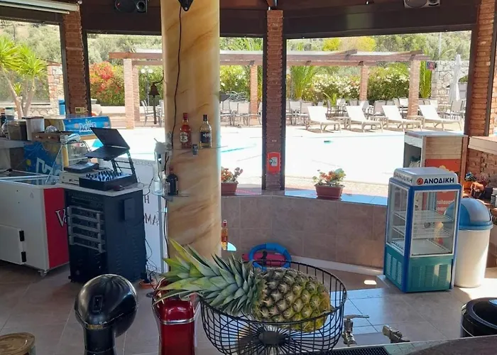 Amalthia 2* Λίμνη